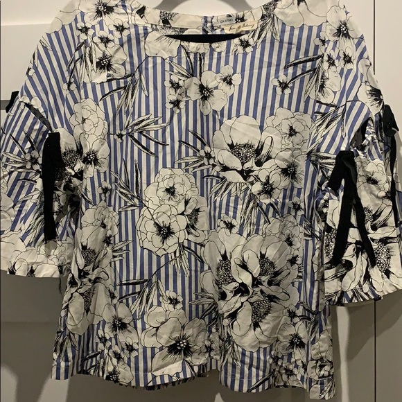 Floral Print Cotton Bell Sleeve Top - Picture 1 of 4